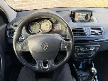 Renault Megane Estate 2013 photo 3