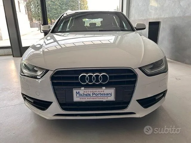 Audi A4 2012 photo 5