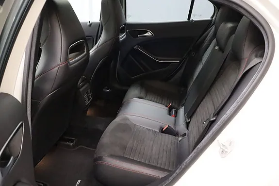 Mercedes-Benz Gla200 D 2015 photo 5