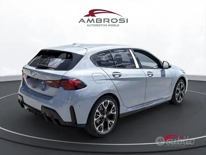 BMW 118 2026 photo 3