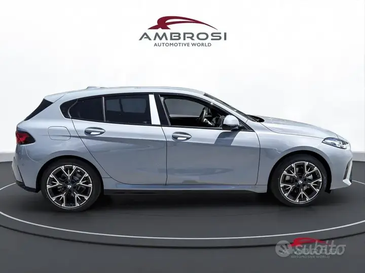 BMW 118 2026 photo 5