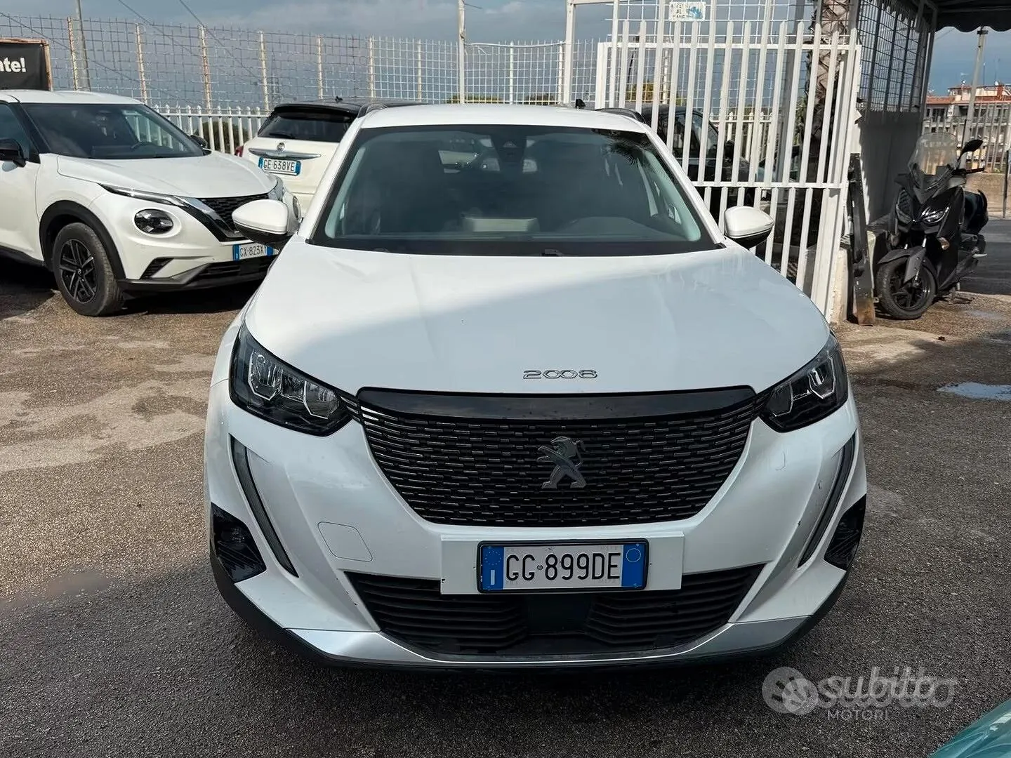 Peugeot 2008 2021 photo 2