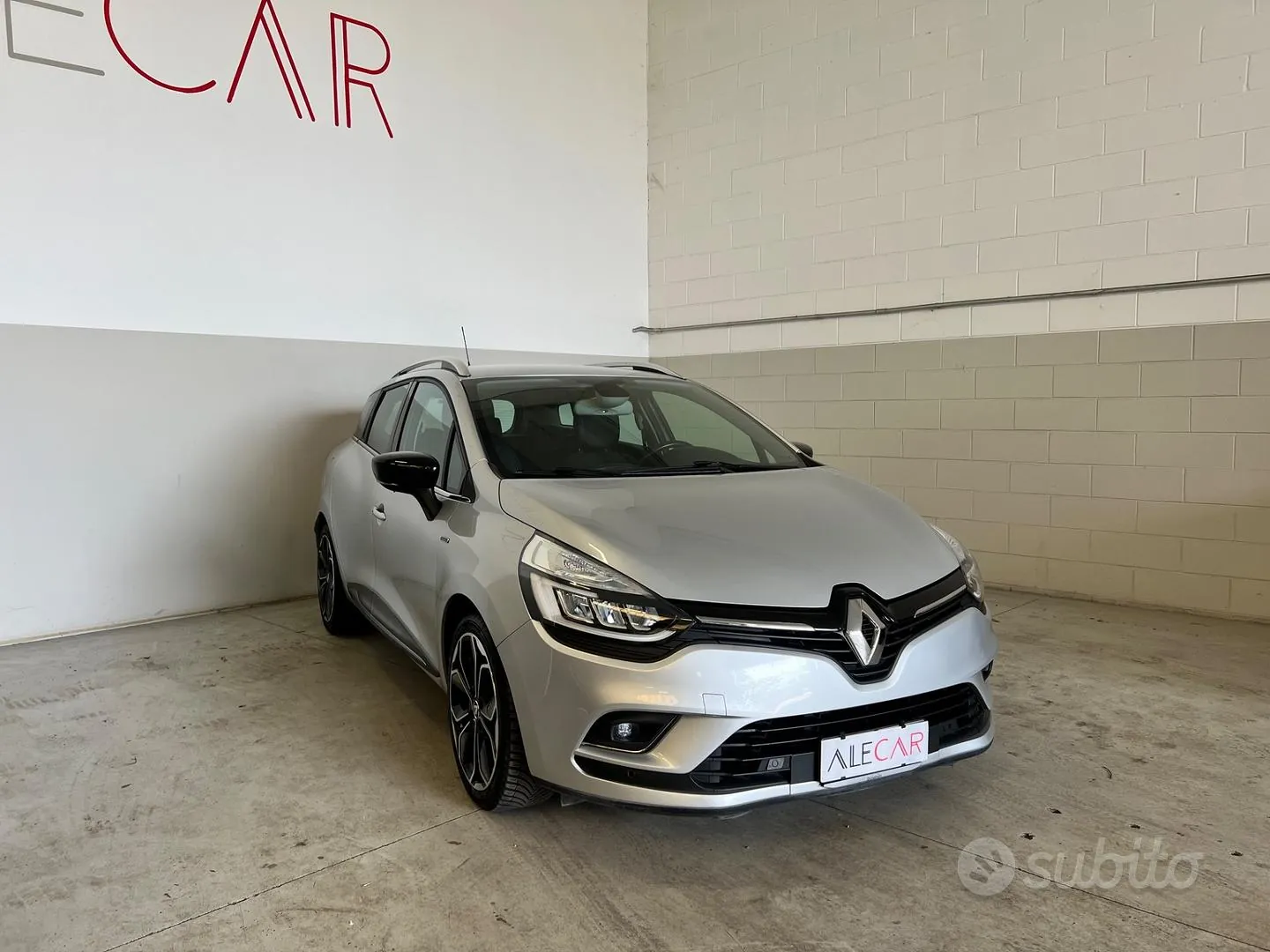 Renault Clio 2017 photo 2