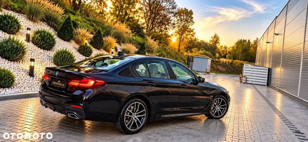 BMW 5 Series 2022 photo 3
