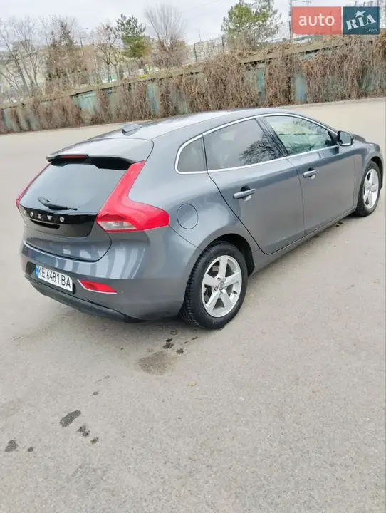 Volvo V40 2013 photo 4