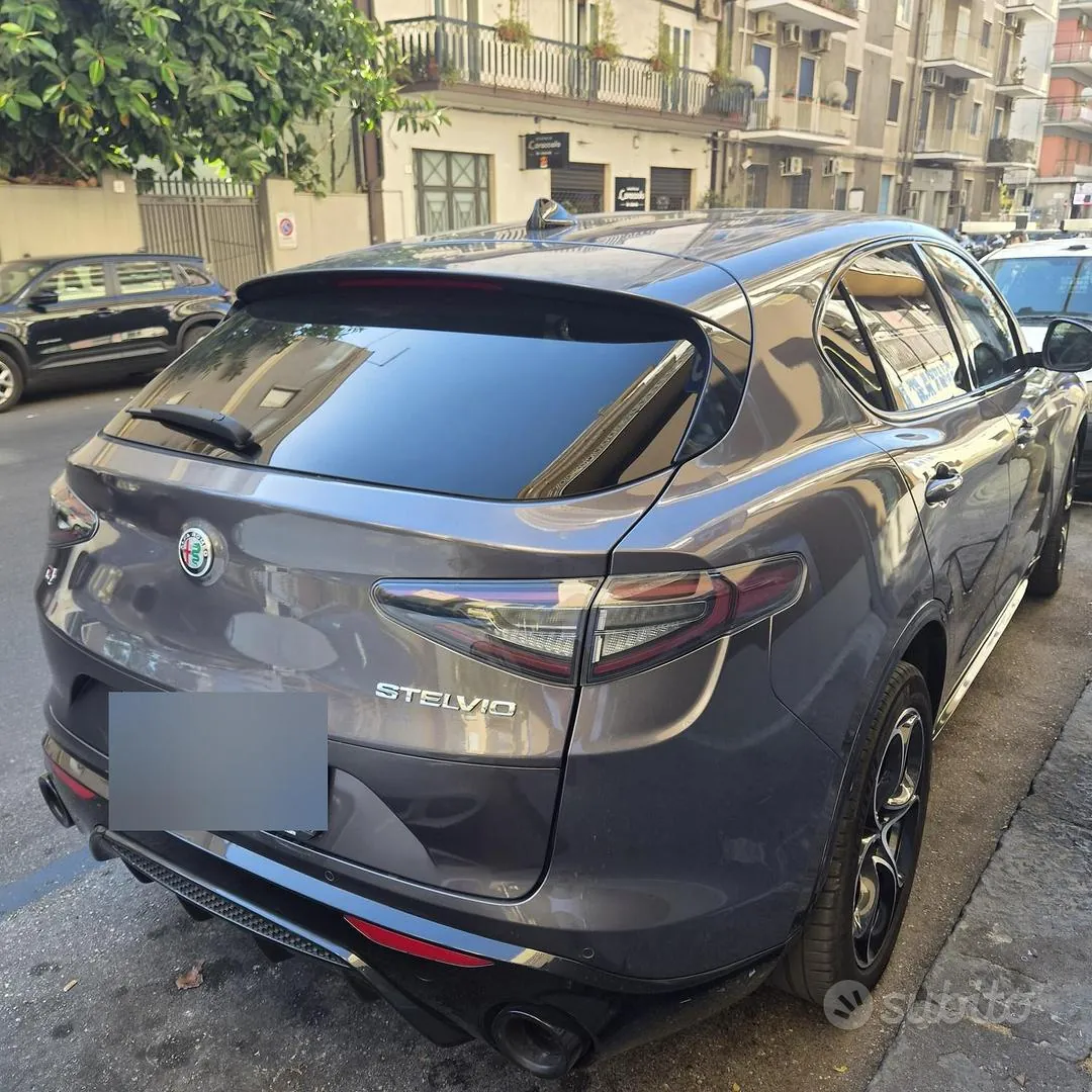 Alfa Romeo Stelvio 2024 photo 3