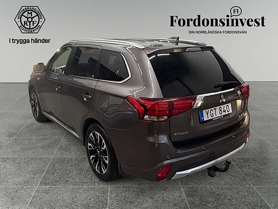 Mitsubishi Outlander 2017 photo 3