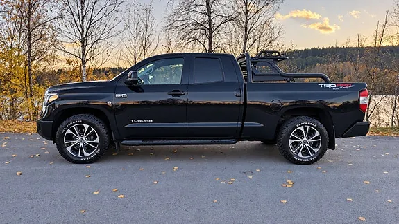 Toyota Tundra 2014 photo 2