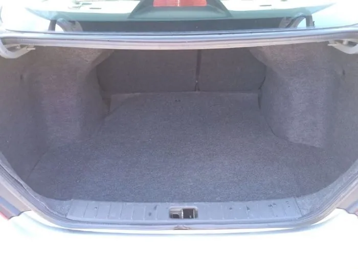 Nissan Versa 2012 photo 4