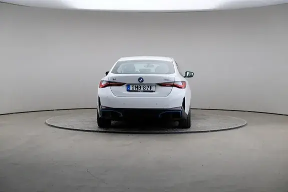 BMW I4 2022 photo 2