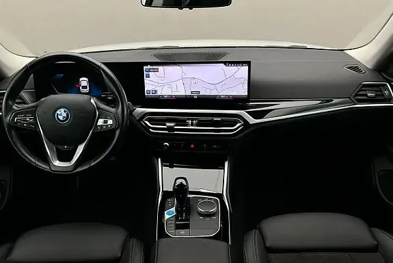 BMW I4 2022 photo 3