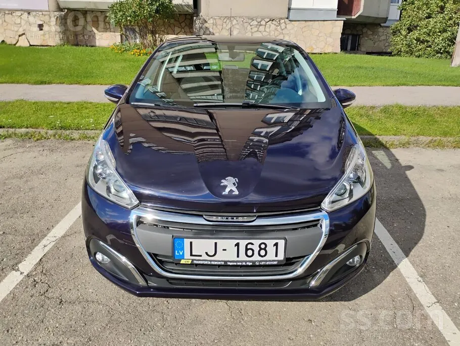Peugeot 208