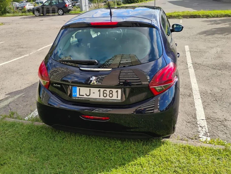 Peugeot 208 2018 photo 4