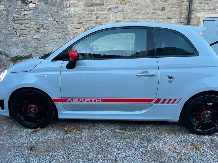 Abarth 595 2019 photo 2
