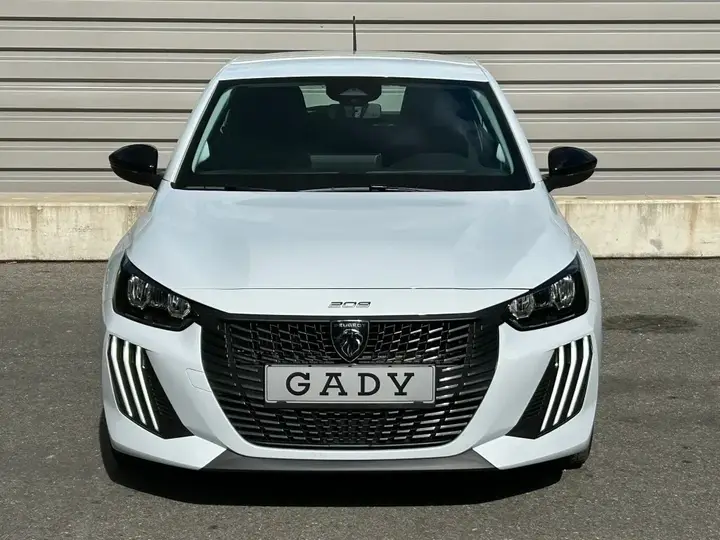 Peugeot 208 2026 photo 2