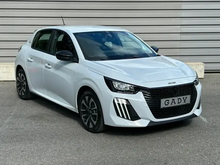 Peugeot 208 2026 photo 3