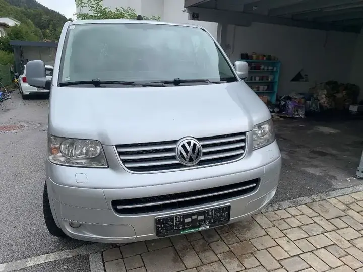 Volkswagen Caravelle