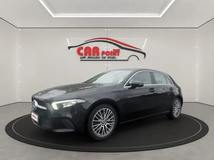 Mercedes-Benz A 220