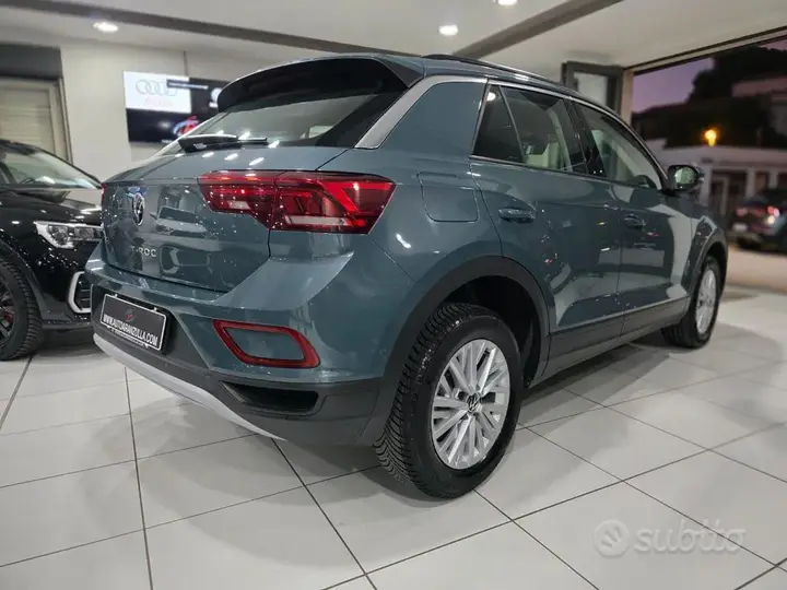 Volkswagen T-Roc 2023 photo 4