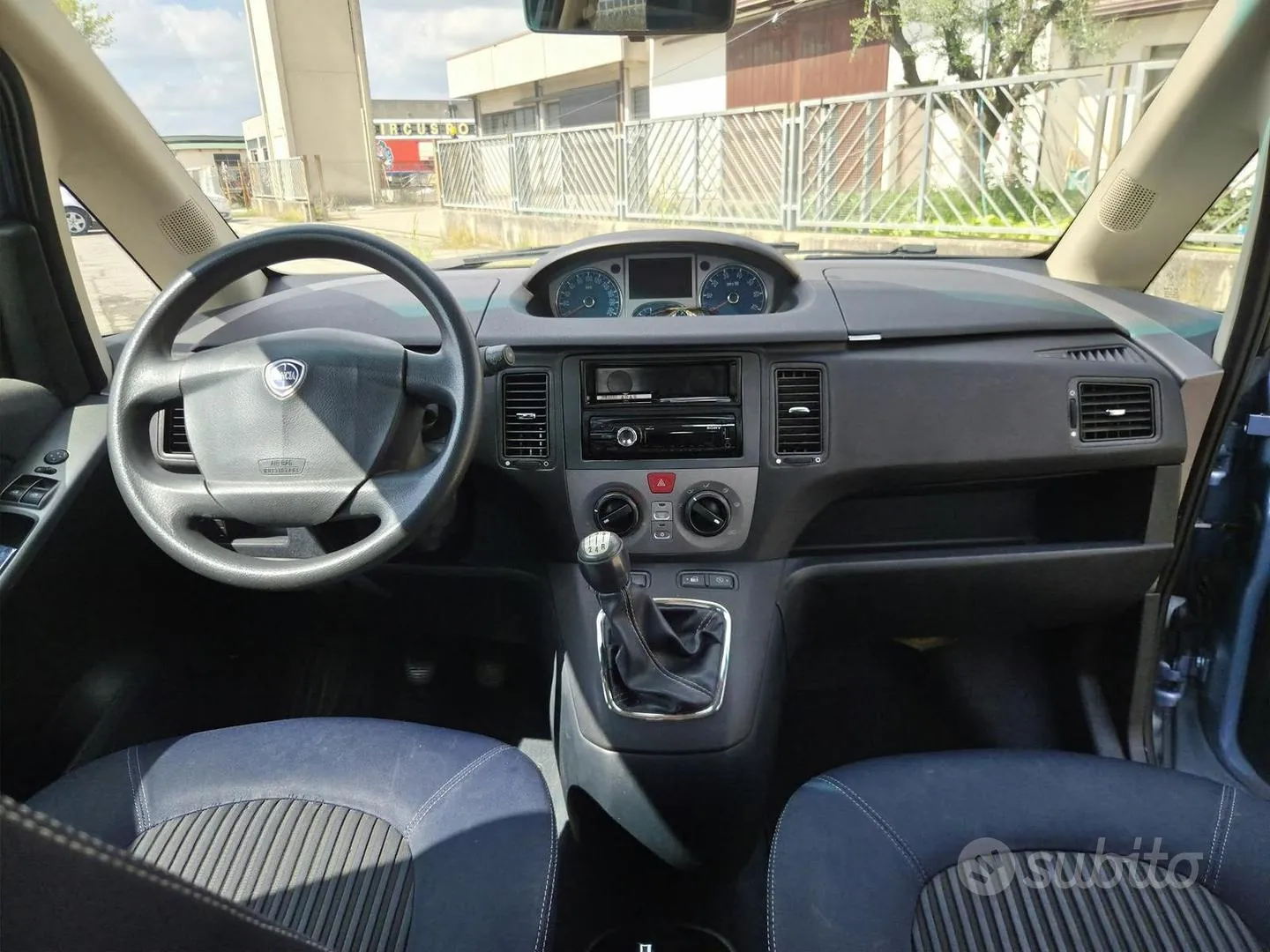 Lancia Musa 2011 photo 5