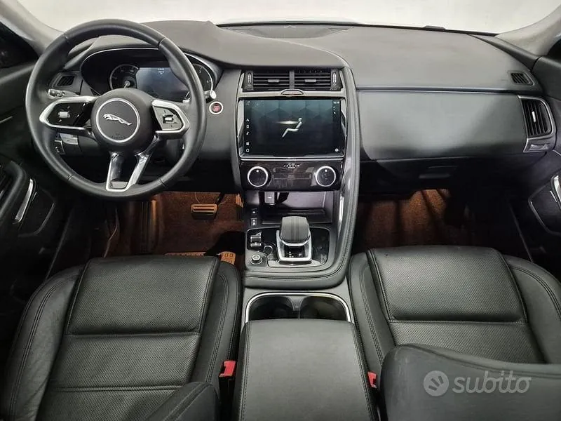 Jaguar E-Pace 2022 photo 4