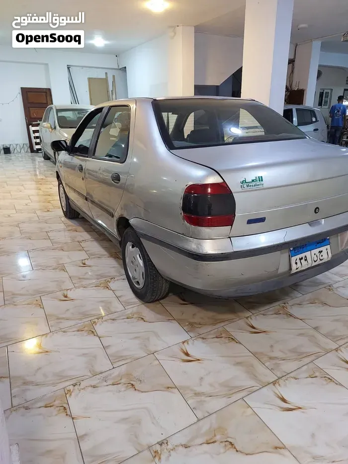 Fiat Sienna 2001 photo 2