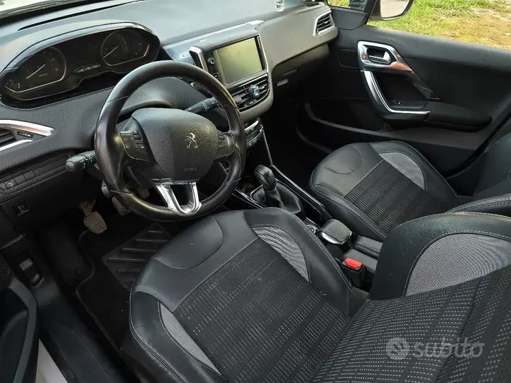 Peugeot 2008 2016 photo 5