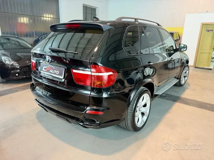 BMW X5 2008 photo 2