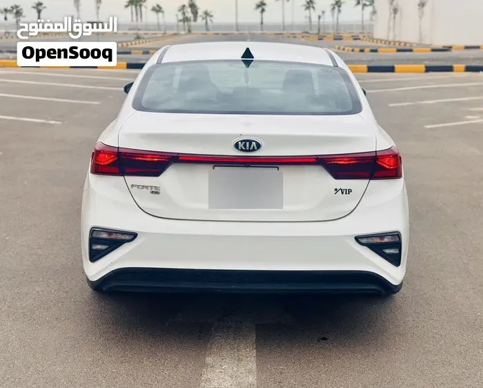 Kia Forte 2020 photo 2