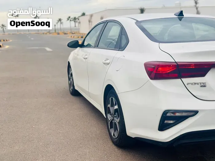 Kia Forte 2020 photo 3