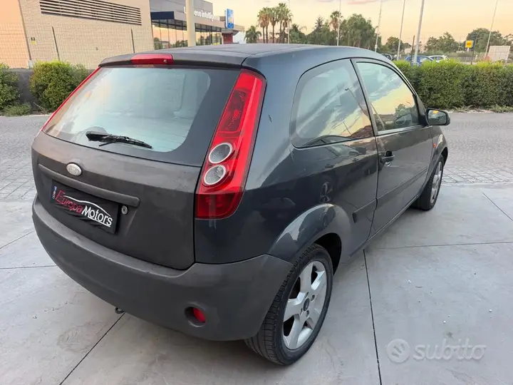 Ford Fiesta 2007 photo 5