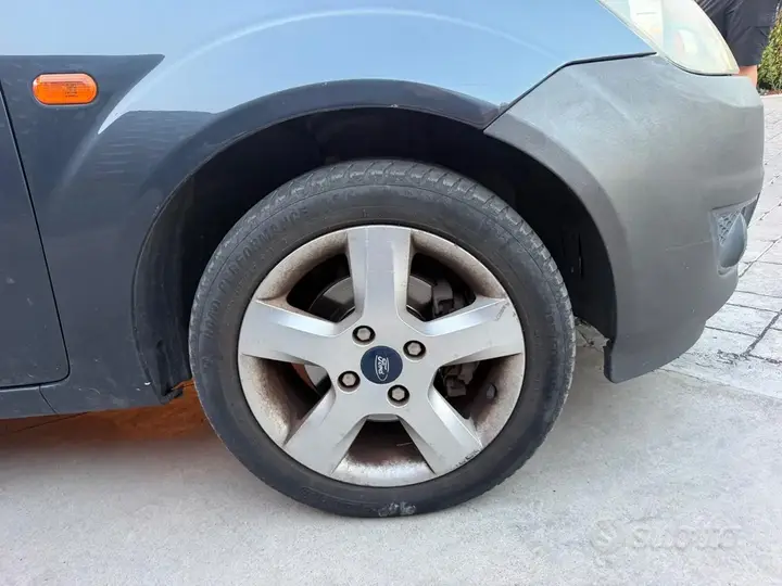 Ford Fiesta 2007 photo 4