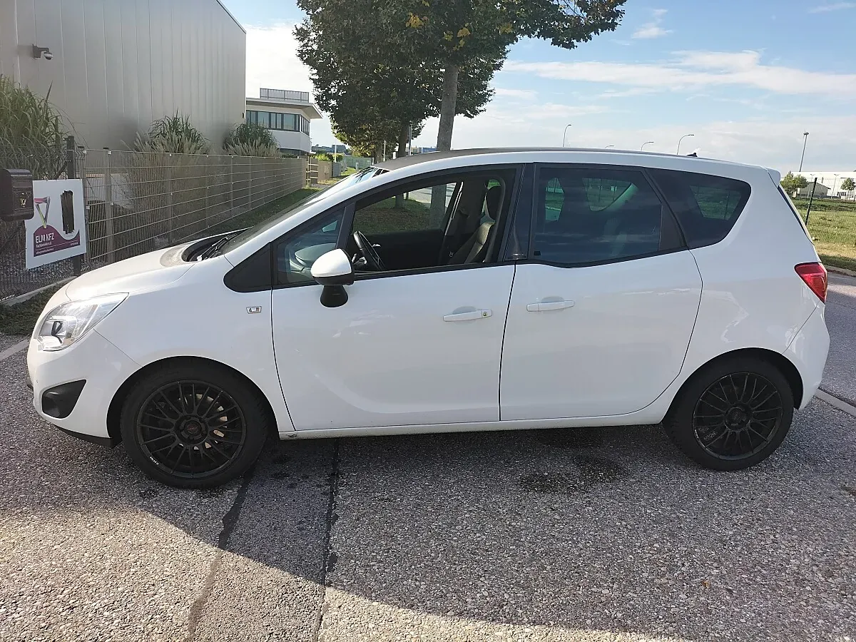 Opel Meriva 2012 photo 3