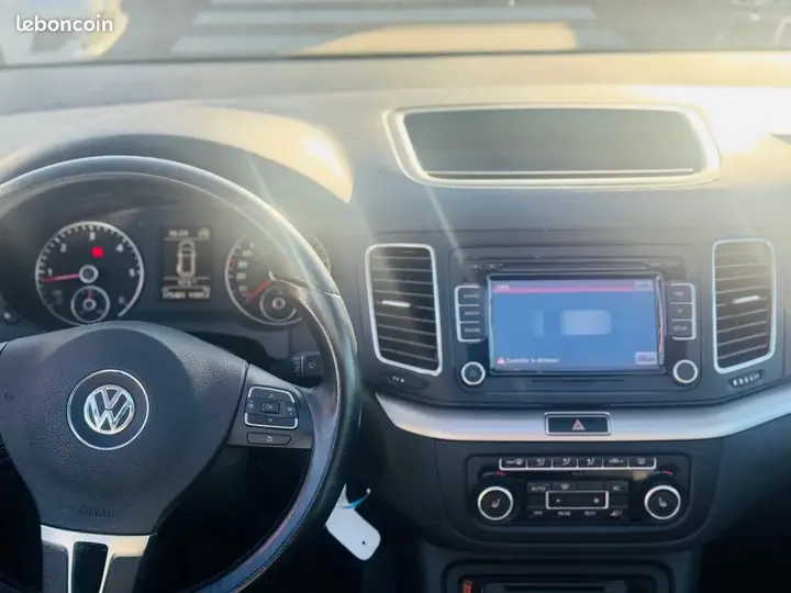Volkswagen Sharan 2012 photo 5