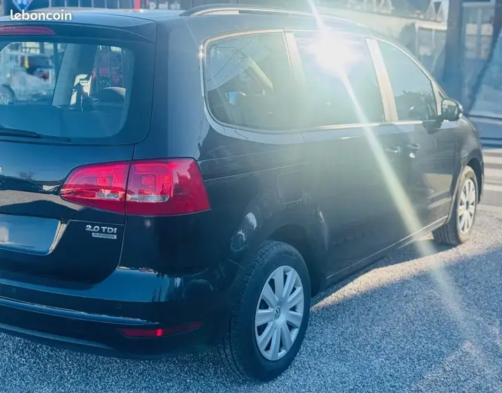 Volkswagen Sharan 2012 photo 2