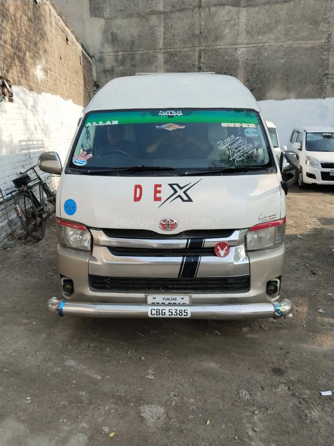 Toyota Hiace