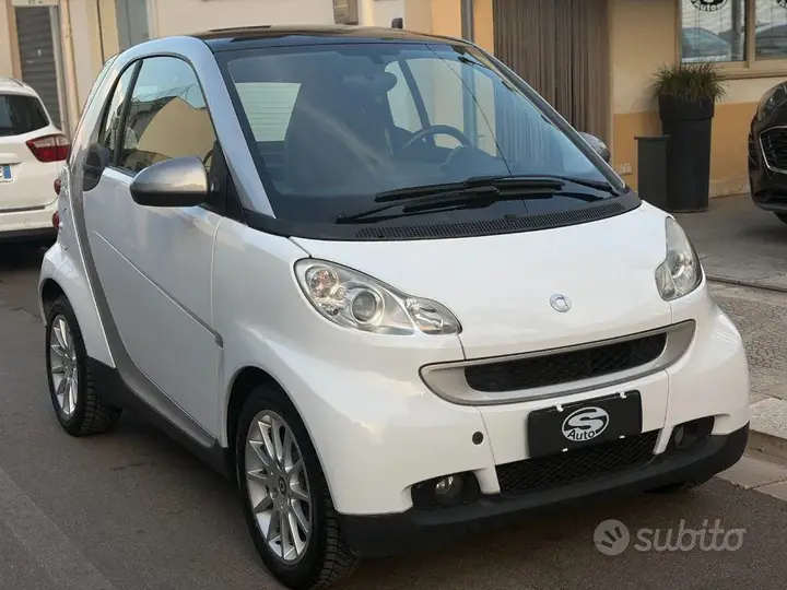 Smart Fortwo 2008 photo 2