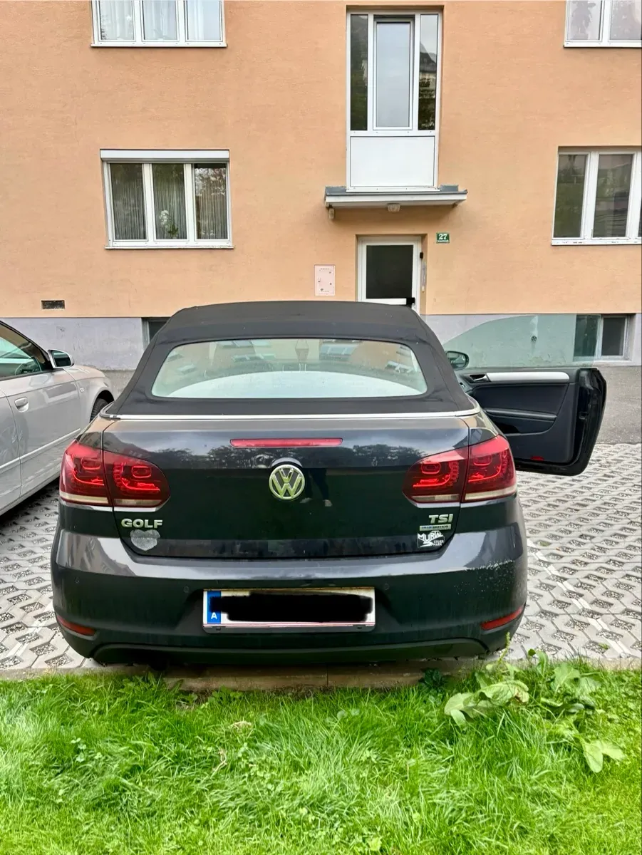 Volkswagen Golf 2011 photo 2