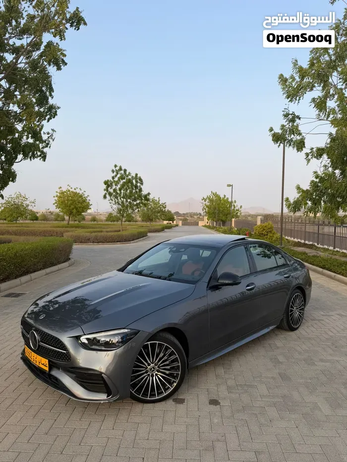 Mercedes-Benz C-Class 2024 photo 2
