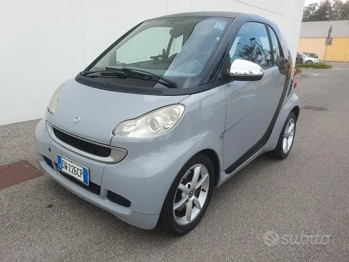 Smart Fortwo 2009 photo 2