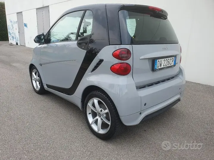 Smart Fortwo 2009 photo 3