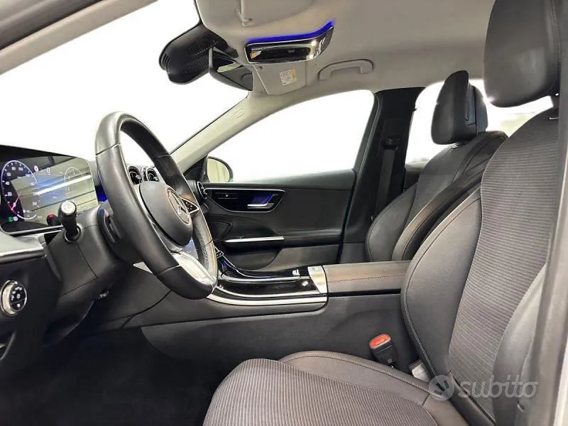 Mercedes-Benz C 2025 photo 2