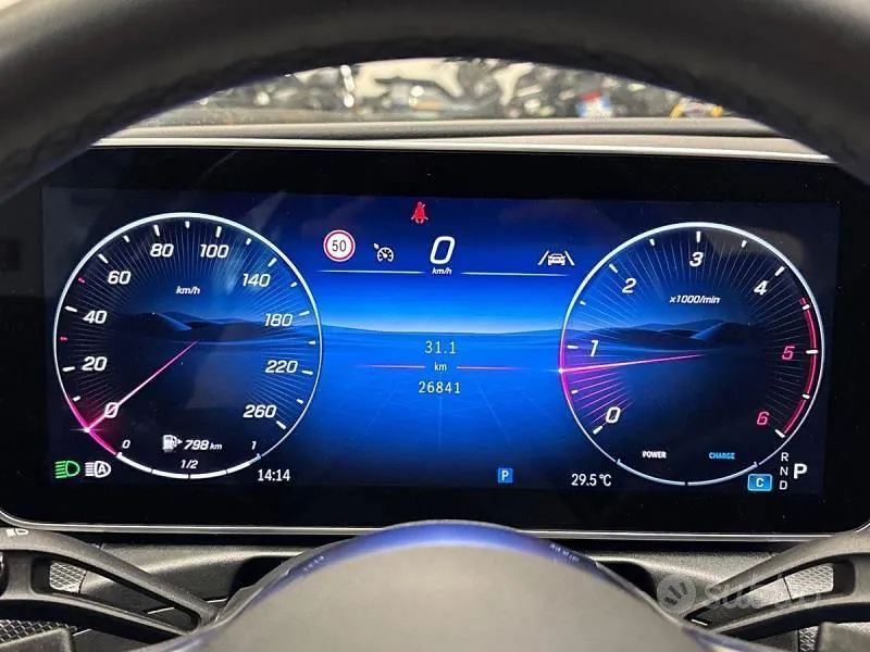 Mercedes-Benz C 2025 photo 5