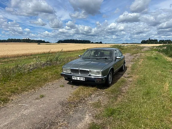 Jaguar Sovereign 1993 photo 2