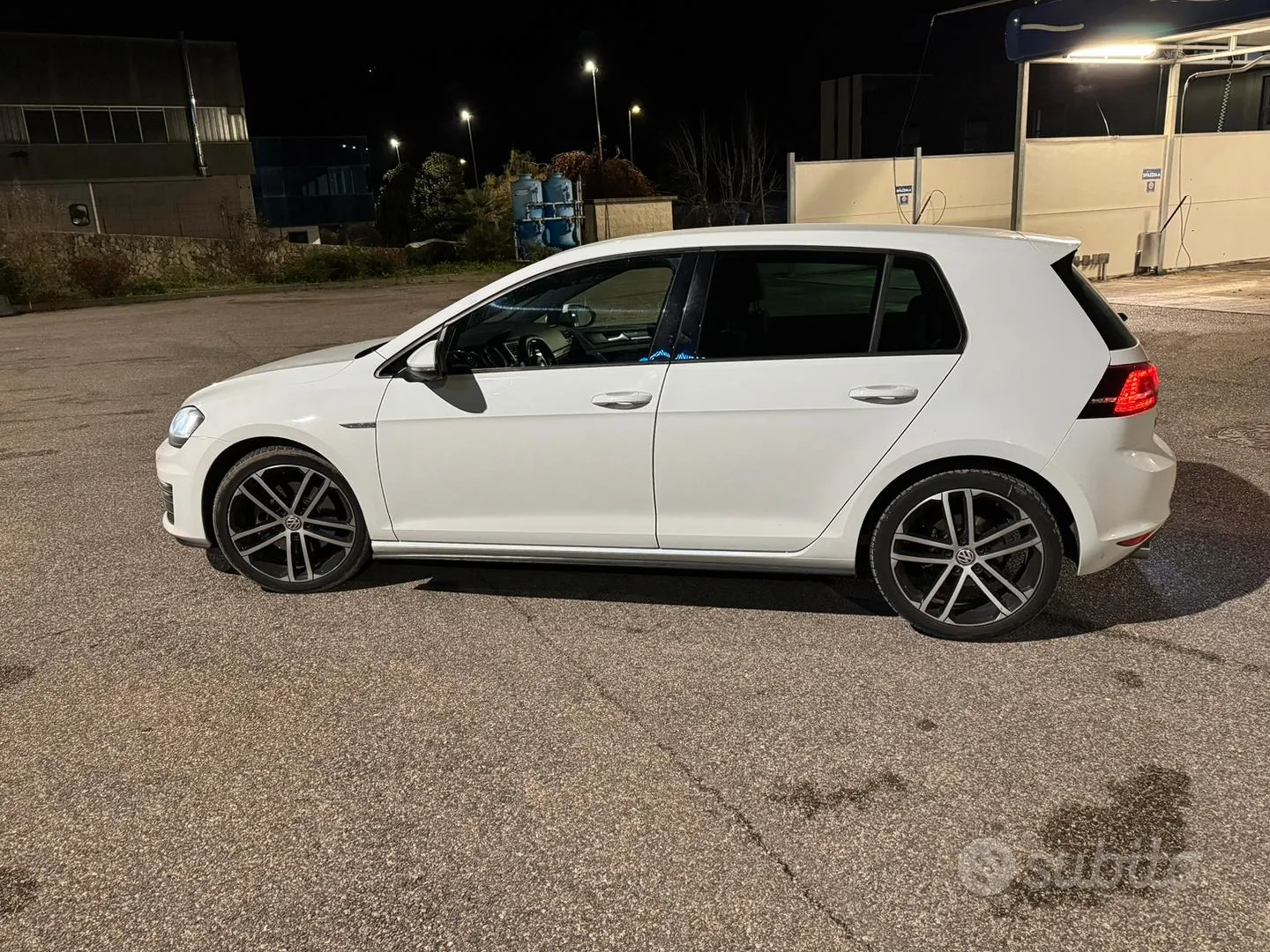 Volkswagen Golf 2013 photo 2