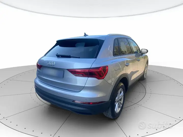 Audi Q3 2022 photo 3