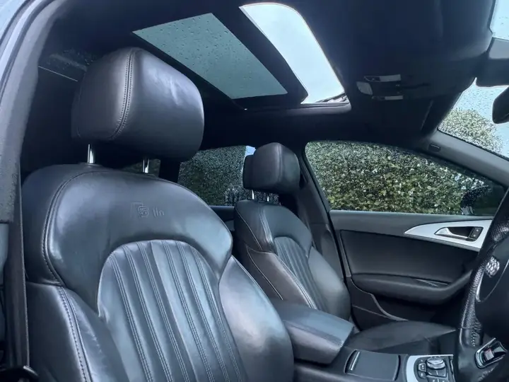 Audi A6 Avant 2012 photo 2