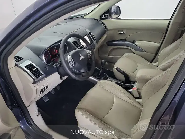 Mitsubishi Outlander 2009 photo 5