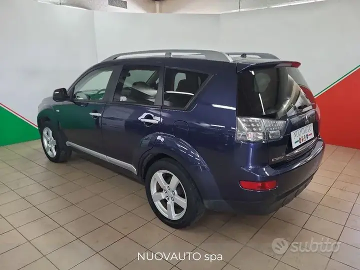 Mitsubishi Outlander 2009 photo 4