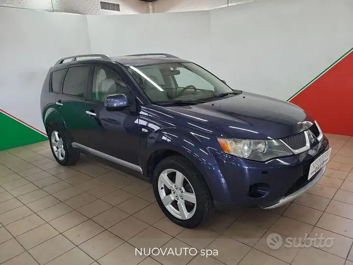 Mitsubishi Outlander 2009 photo 2